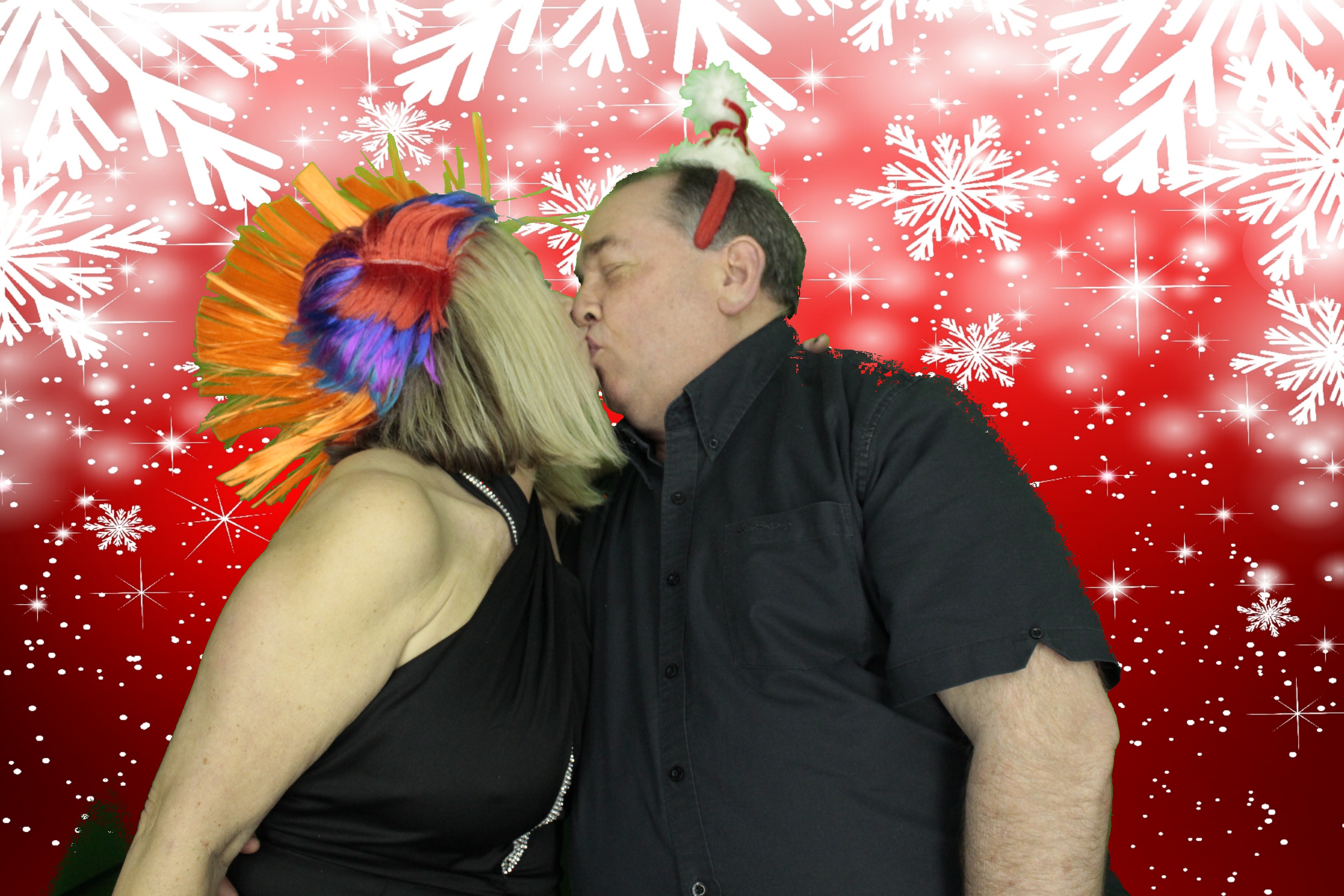 Ocean Network Express Christmas Party 2019 | View more photos from the event at gallery.myphotoboothexperience.co.uk/u/MyPhotoBoothExperienceLtd/Ocean-Network-Express-Christmas-Party-2019